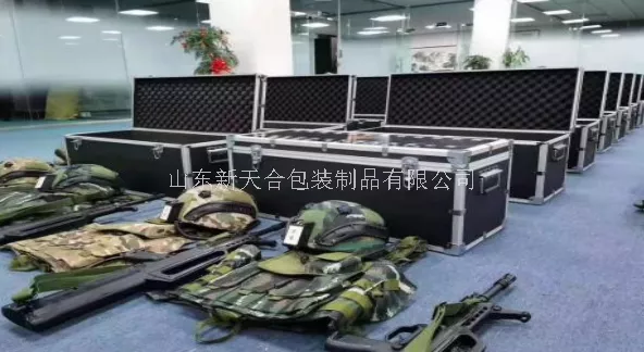 铝合金箱